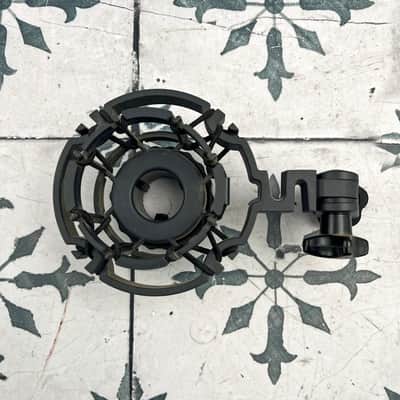 AKG H85 Universal Shock Mount image 1