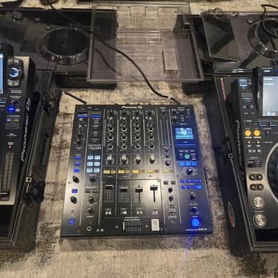 Pioneer CDJ - 3000 x2 + DJM A9 Flagship Bundle w/ Flight Case image 3