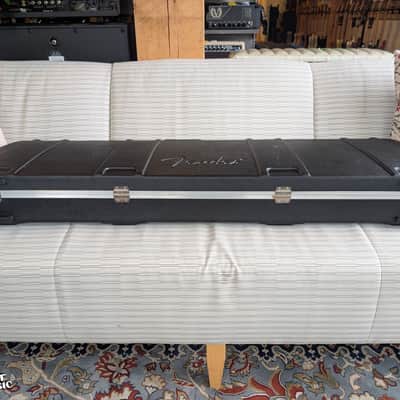Fender Deluxe Molded TSA Bass Case - Used image 6