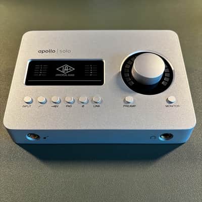 Universal Audio Apollo Solo Heritage Edition Thunderbolt 3 + UAD Plugin Bundle image 1