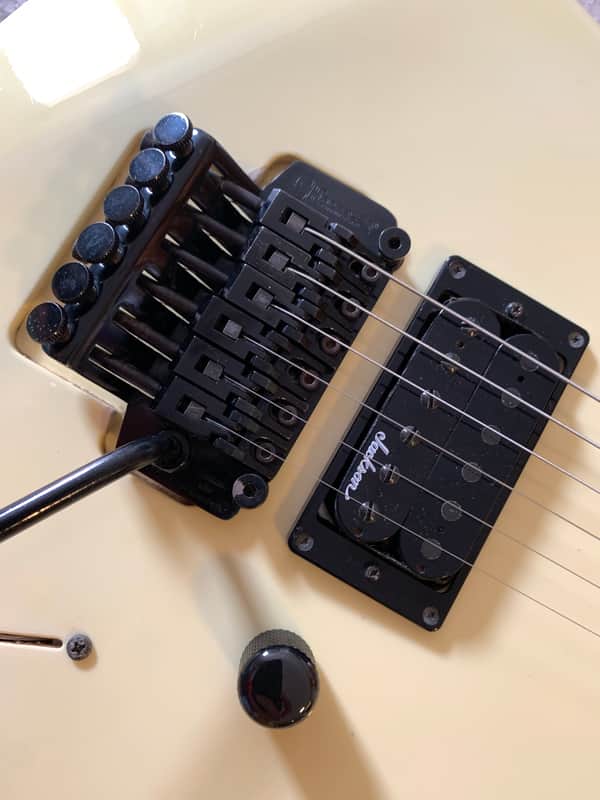 Charvel DK-060 90s - Cream White Dinky HS Floyd Rose Made in Japan