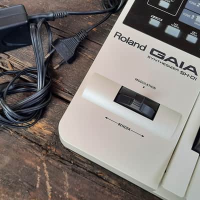 Roland SH-01 GAIA 37-Key Digital Synthesizer image 4