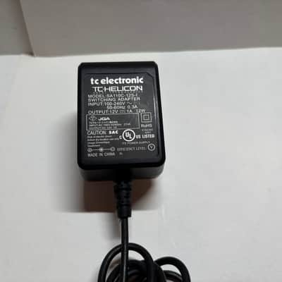 TC Helicon Voicelive Rack with MP-75 Microphone image 7