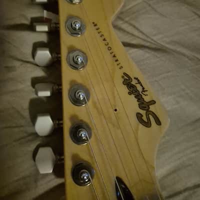 Squier Vintage Modified Stratocaster HSS with Indian Laurel Fretboard 2018 - 2019 - 3-Color Sunburst image 3