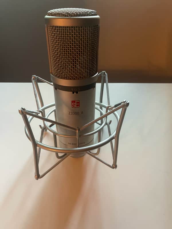 sE Electronics Z3300a Large Diaphragm Multipattern Condenser Microphone 2004 image 1