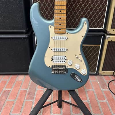 Fender Standard HSS Stratocaster 1998 - 2005 | Reverb