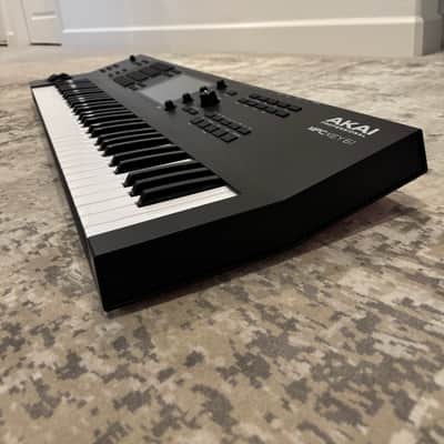Akai Pro MPC Key 61 Production Synthesizer image 2