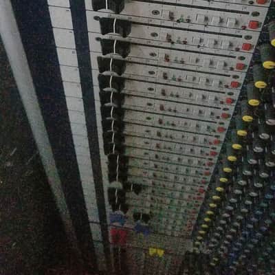 Soundcraft GB2 32-Channel 4-Bus Mixing Console 2010s - Blue image 4