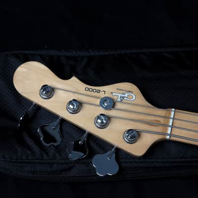 G&L Tribute Series L-2000 Bass with Maple Fretboard 2011 - Blueburst image 4