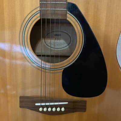 Yamaha F-210 Acoustic guitar image 2