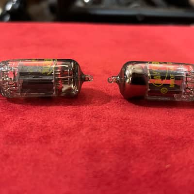 Raytheon 12AU7 Vintage Matching Pair Preamp Vacuum Tube 1970s - Clear Glass image 4