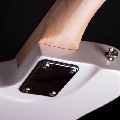 Magneto UT-2300 Electric Guitar Metallic Pearl White image 4