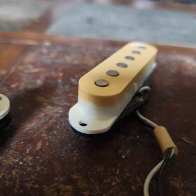 Fender Squier MIJ Strat SSS vintage ceramic single-coil pickups '84-'87 - white image 3