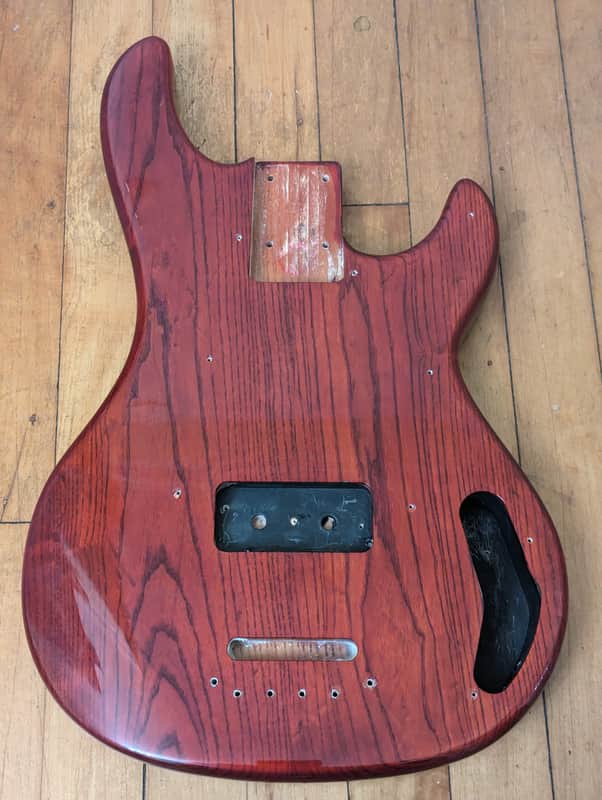 G&L Kiloton Tribute 2022 - Red image 1
