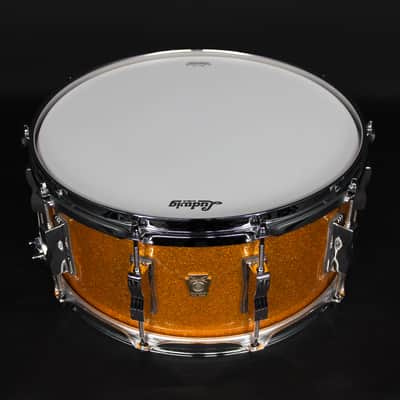 Ludwig 6.5" x 14" Classic Maple Snare Drum, Gold Sparkle image 2