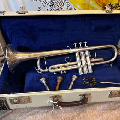 Bach 180S37 Model 37 Stradivarius Trumpet Silver-Plated w Case image 1