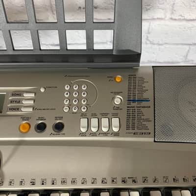 Yamaha PSR E313 61 Key Keyboard Electric Piano image 4