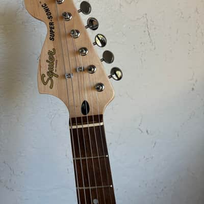 Immagine Squier Paranormal Super-Sonic 2021 - Present - Blue Sparkle electric guitar upgrades - 8