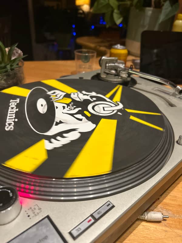 Technics SL-1200M3D 2000s - Silver image 1