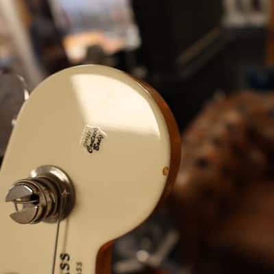 Fender AVRI II '66 Jazz Bass Olympic White (Used) image 12