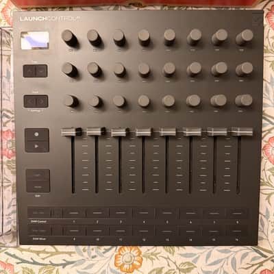 Novation Launch Control XL MK3 MIDI DAW Controller 2025 - Present - Black image 2