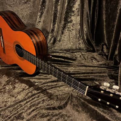 Guild Mark 4 1980 Westerly Built Figured Rosewood Classical Guitar One Owner Excellent Condition image 3
