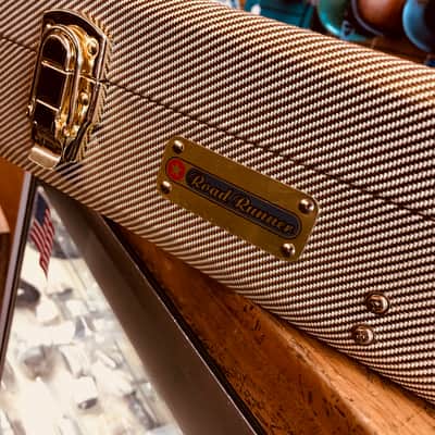 Road Runner Tweed Rectangle case w/Key image 7