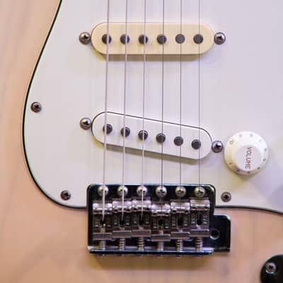 Schecter S-Style Early 90's - Cream image 8