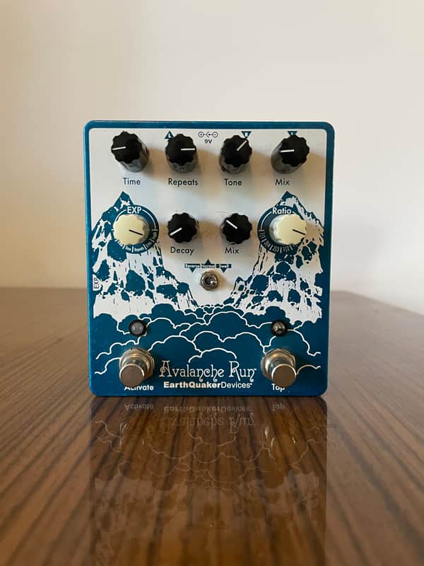 EarthQuaker Devices Avalanche Run Stereo Reverb & Delay with Tap Tempo