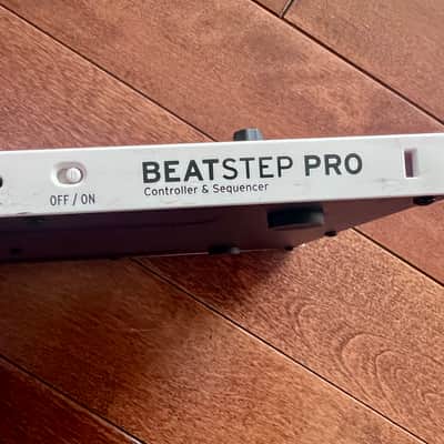 Arturia BeatStep Pro MIDI Controller White image 5