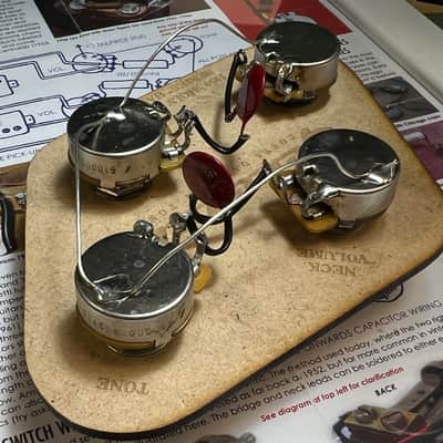 General Vintage Tone 1970s Les Paul ®️ Harness GVT NOS Custom made CTS pots / GVT Red dime capacitors - Aged image 2