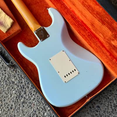 1966 Fender Stratocaster - Sonic Blue image 3
