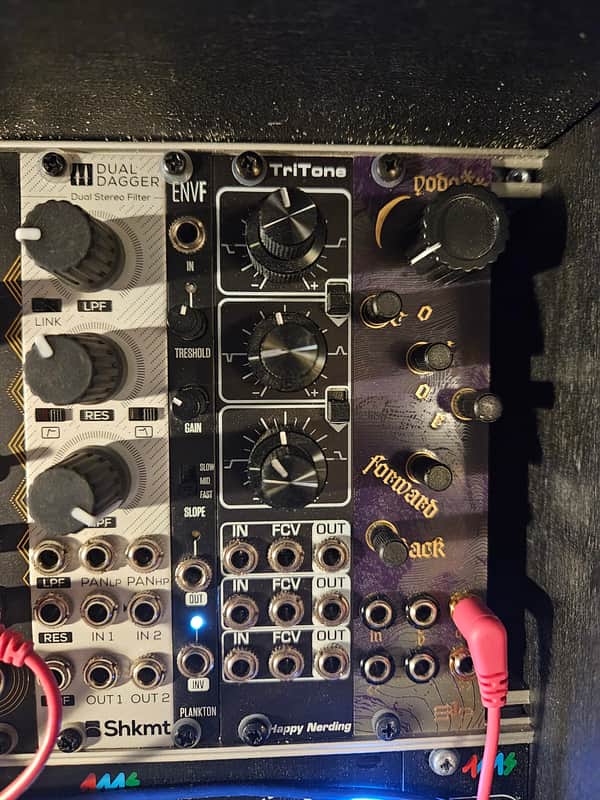 Happy Nerding TRITONE