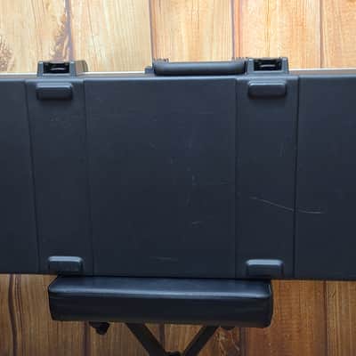 Fender TSA 002 Hard Case for Precision Bass or Jazz Bass 2000s - Black image 2