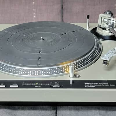 Technics SL1600MK2 Fully Automatic Turntable / Record Player w/ Shure Cartridge & Stylus (video) image 3