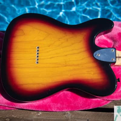 2006 Fender TC-72 - 1970's Telecaster Custom Reissue - "Vintage Collection Series" - Premium Ash Body!- Crafted in Japan CIJ - Pro Set Up w Perfect Frets/Action/Intonation! image 4