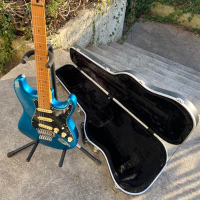 Fender Made in Japan Floyd Rose Stratocaster 1999 - Blue sparkle image 24