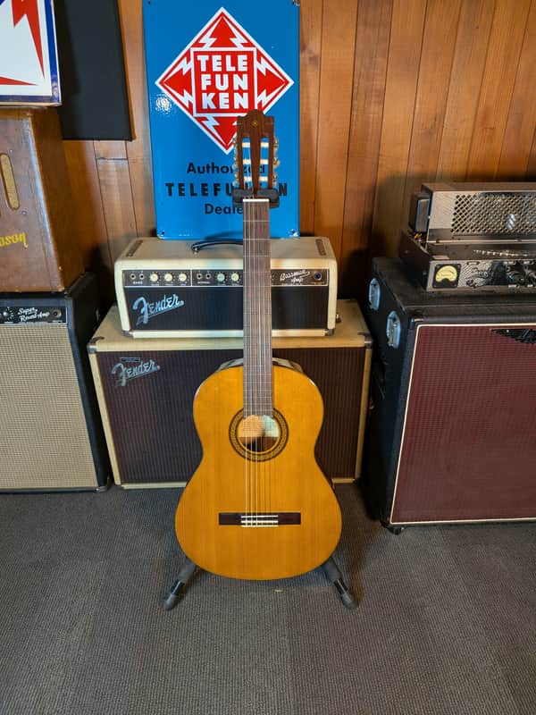 Yamaha G-231