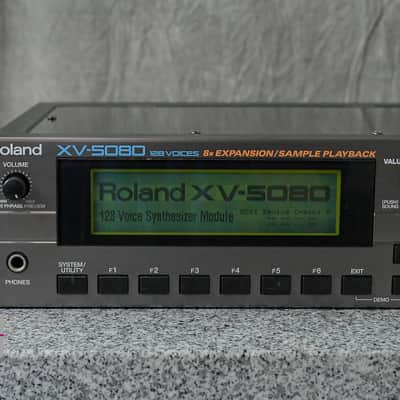 Roland XV-5080 Rackmount Synthesizer in Very Good Condition image 4