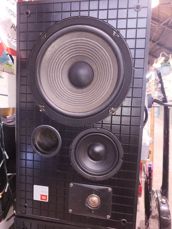JBL TLC 9GI studio monitor speakers 1990's image 1