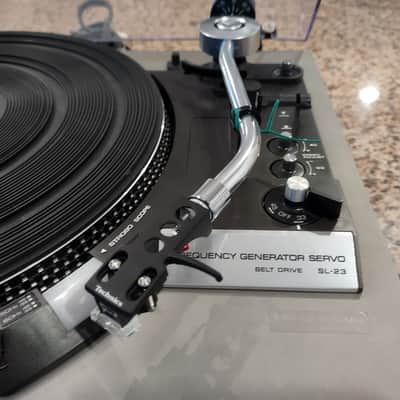 Technics SL-23 Turn Table 1976 image 2