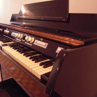 Vintage Mellotron MKII (MK2 - MARK II) with flight case. Rare "Tron" from the 60s image 2