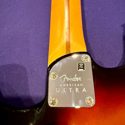 Fender American Ultra Stratocaster HSS with Rosewood Fretboard 2019 - Ultraburst image 11