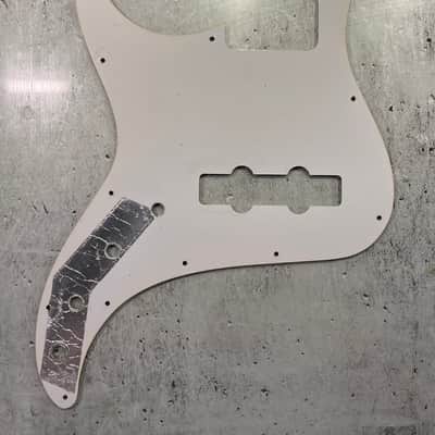 Pickguard for Samick Greg Bennett Fairlane 4String - white 3ply image 2