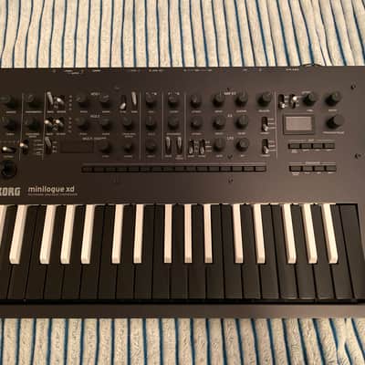 Korg Minilogue XD blackout edition (inverted key colors) - open box, unused