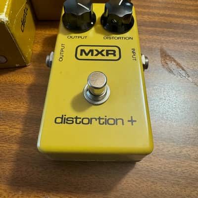 MXR MX-104 Block Distortion + 1975 - 1984 - Yellow image 3