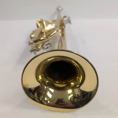 The Selmer Company Bundy Designed by Vincent Bach image 4