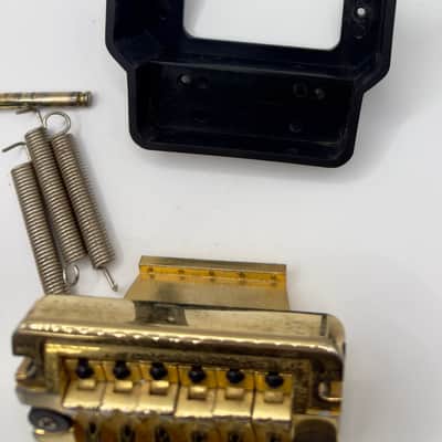 Yamaha SE1212A RM Pro Tremolo Assembly 1990’s - Gold image 5