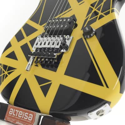 EVH Striped Series Electric Guitar 2024 Black/Yellow 3498gr image 6