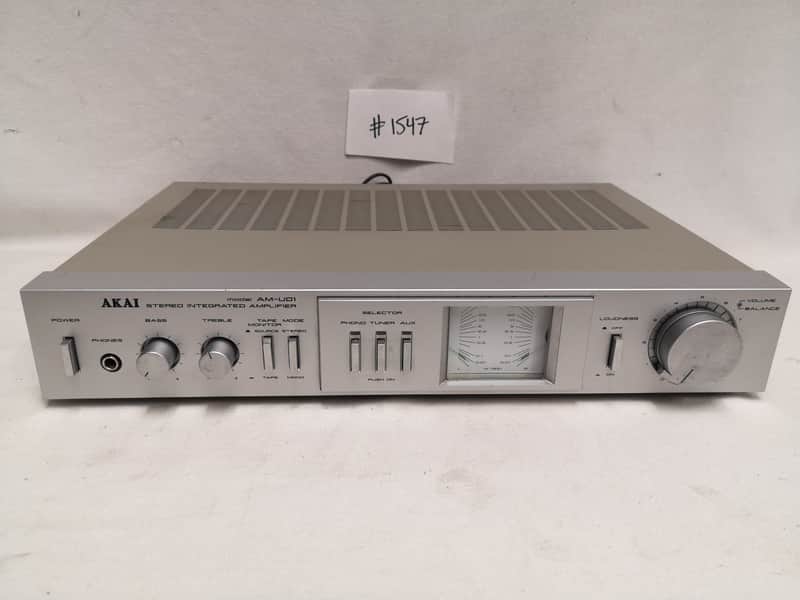 Akai AM-U01 Stereo Integrated Amplifier #1547 Good Used Working
